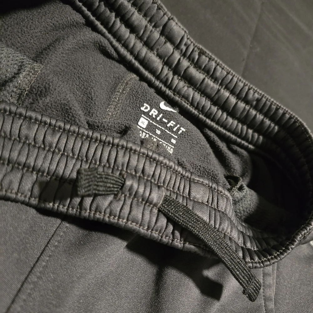Nike Joggers Boys‎ Dri Fit Sweat Pants Adjustable Sporty Athletic Gray Size XL